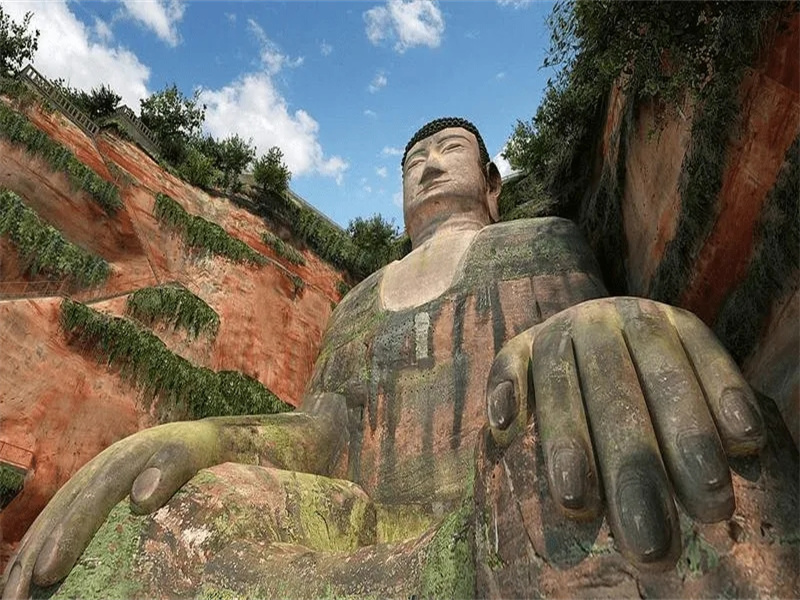 世界上最大的佛像,成功的旅游城市,不容错过的乐山大佛
