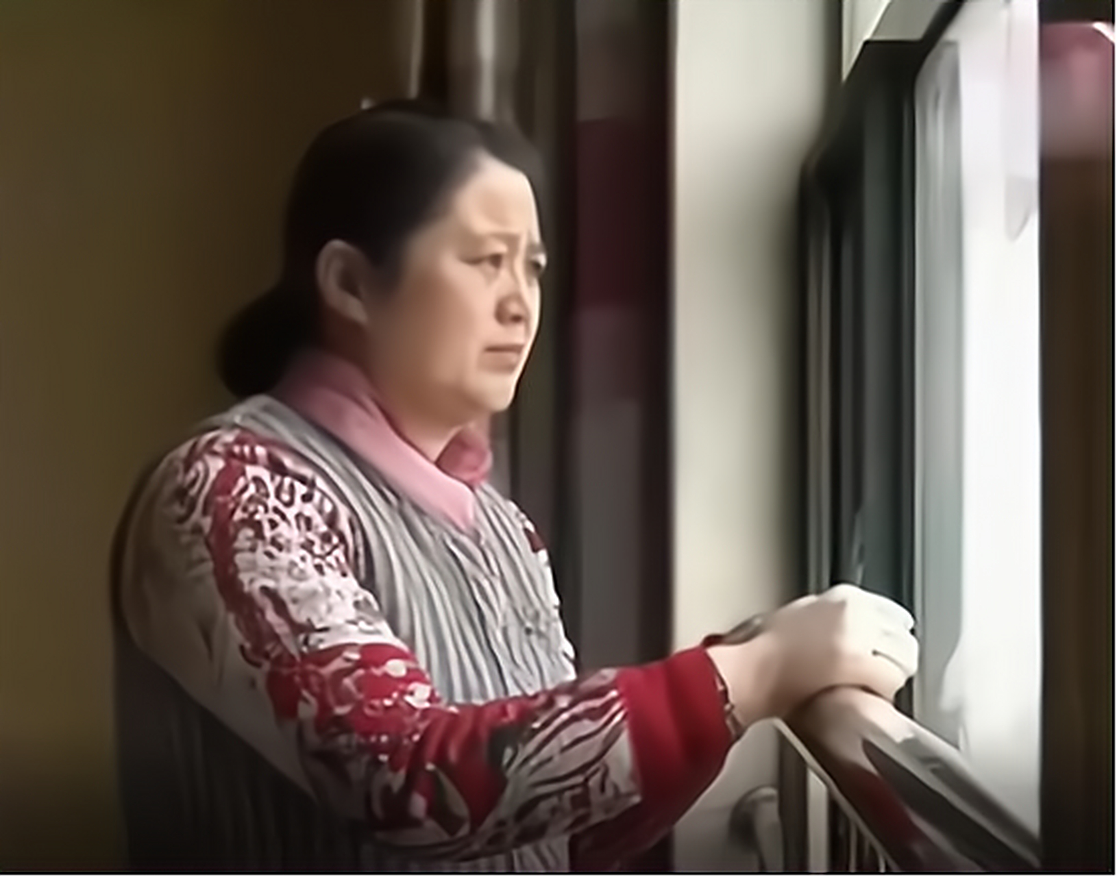 2010年,江苏的护士张彩虹,发现17年前的儿子"死而复生",终与对方团聚.