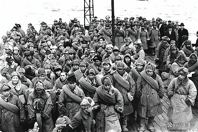 八月风暴行动,苏军干翻关东军,俘虏近60万人到西伯利亚挖土豆