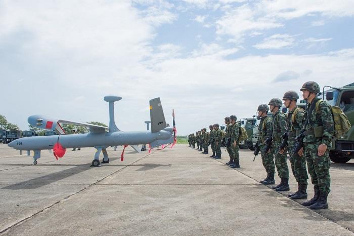 誰說咱只有彩虹和翼龍?長鷹無人機進軍泰國,取代以色列明星機