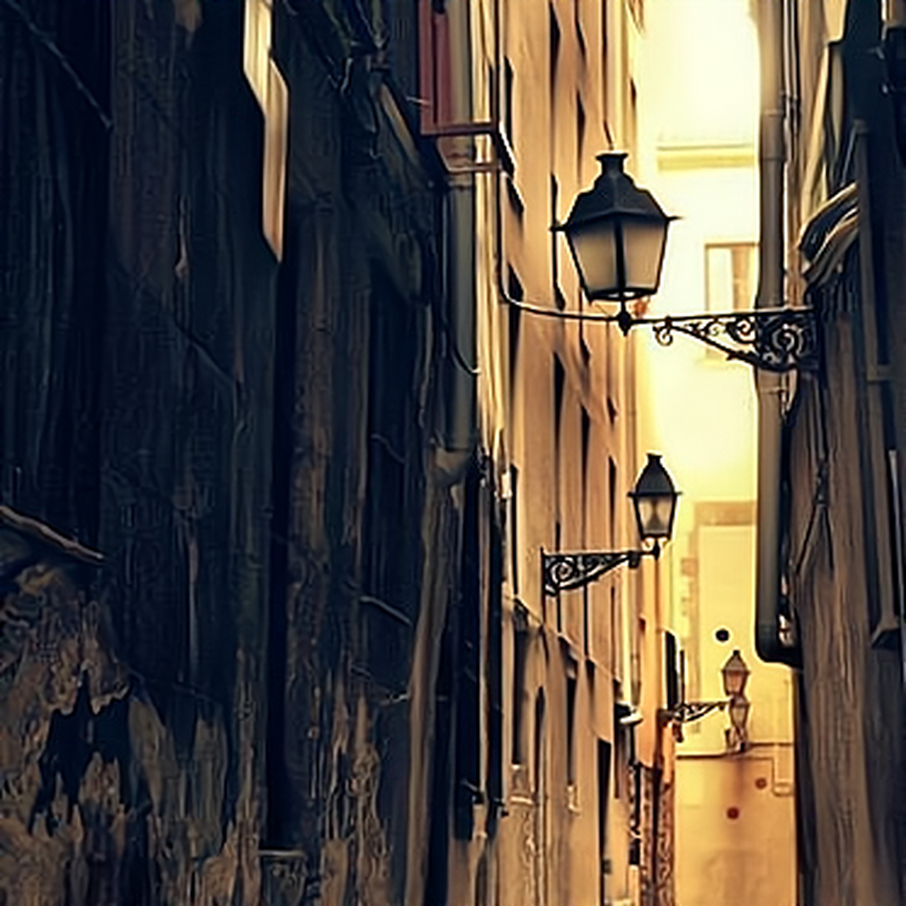 未央一夏,遍看朝夕烟霞.落日桃花,锄田归家.