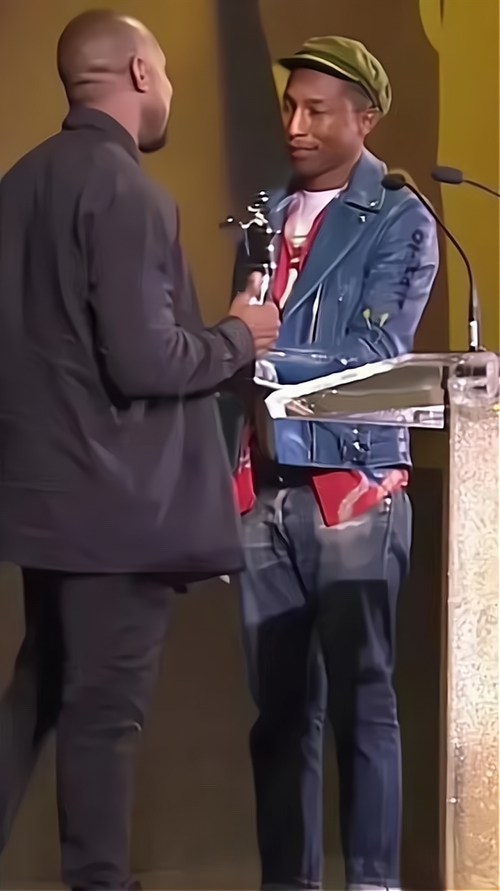 lv设计总监这身行头很复古,很潮流!