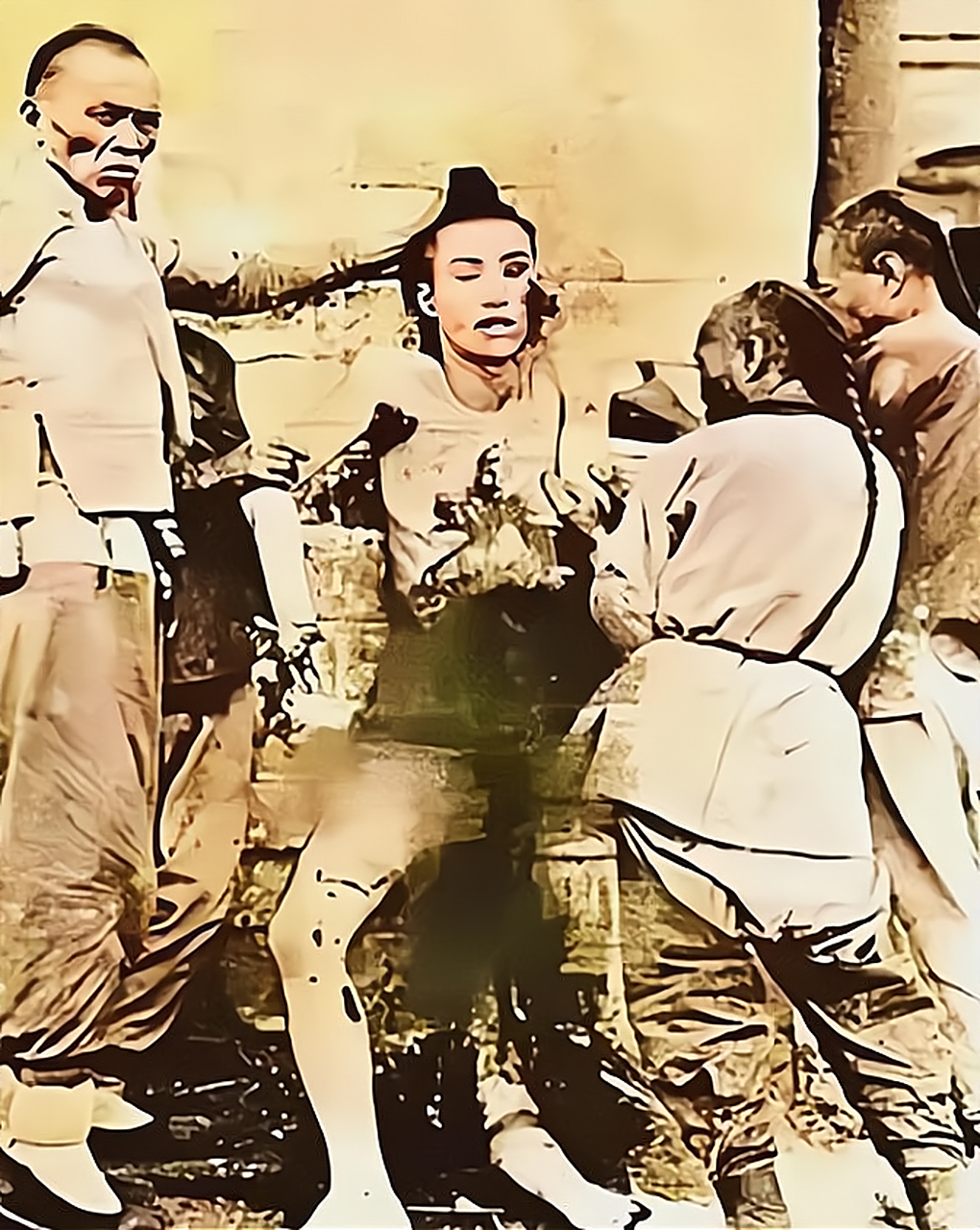 1905年,年轻的烈士吴樾在刺杀满清官员后英勇牺牲,留下了一张震撼人心