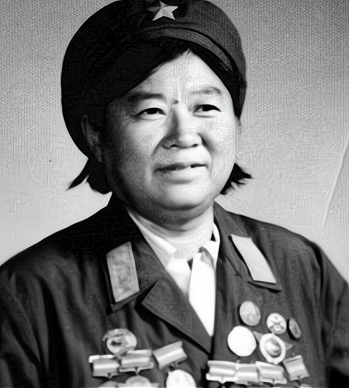 现代花木兰,特等女英雄郭俊卿:女扮男装从军,终身未婚 那些曾经和郭俊