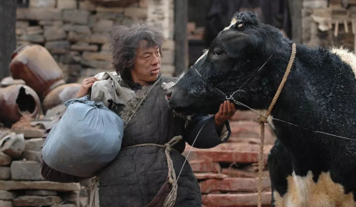 《斗牛》电影解说 一人一牛讨生活,黄渤展现影帝级的表演 爆赞