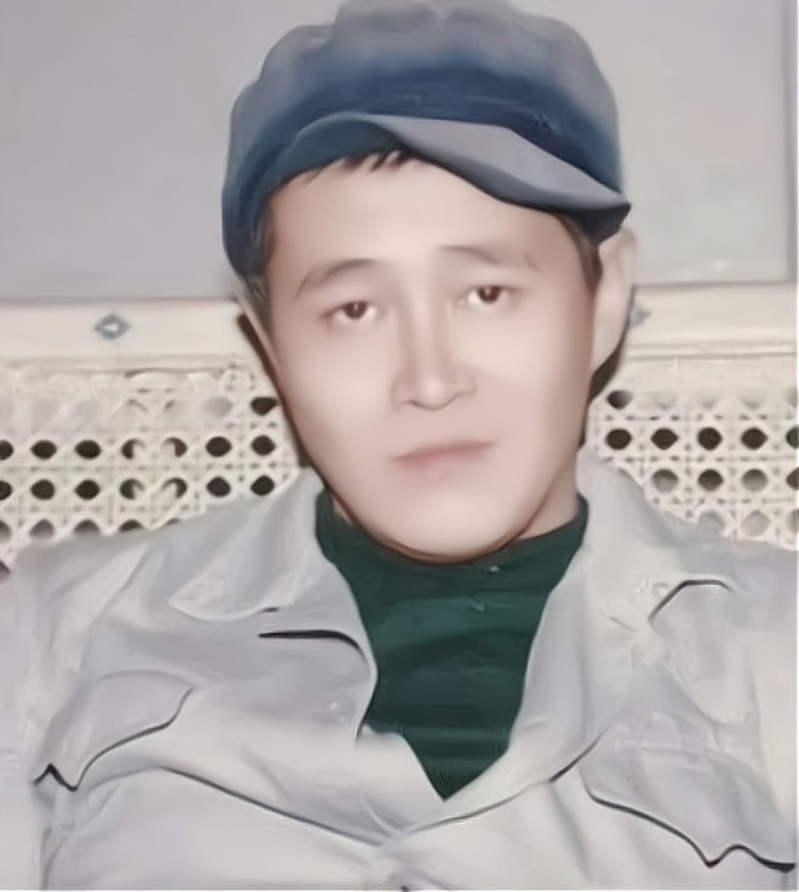 年轻的赵本山看着还挺帅气的嘛!