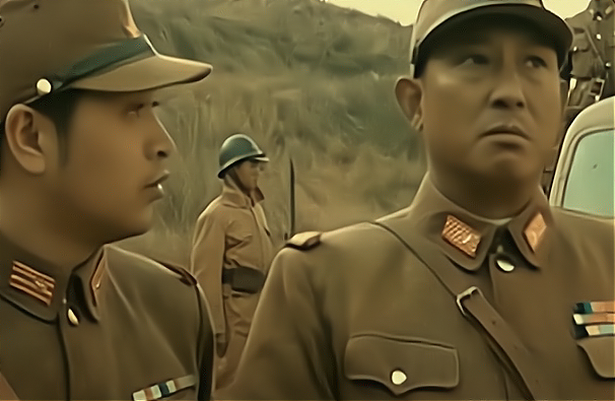 《亮剑》里有一集,李云龙伏击鬼子的观摩团,一网捞了很多大鱼,包括一