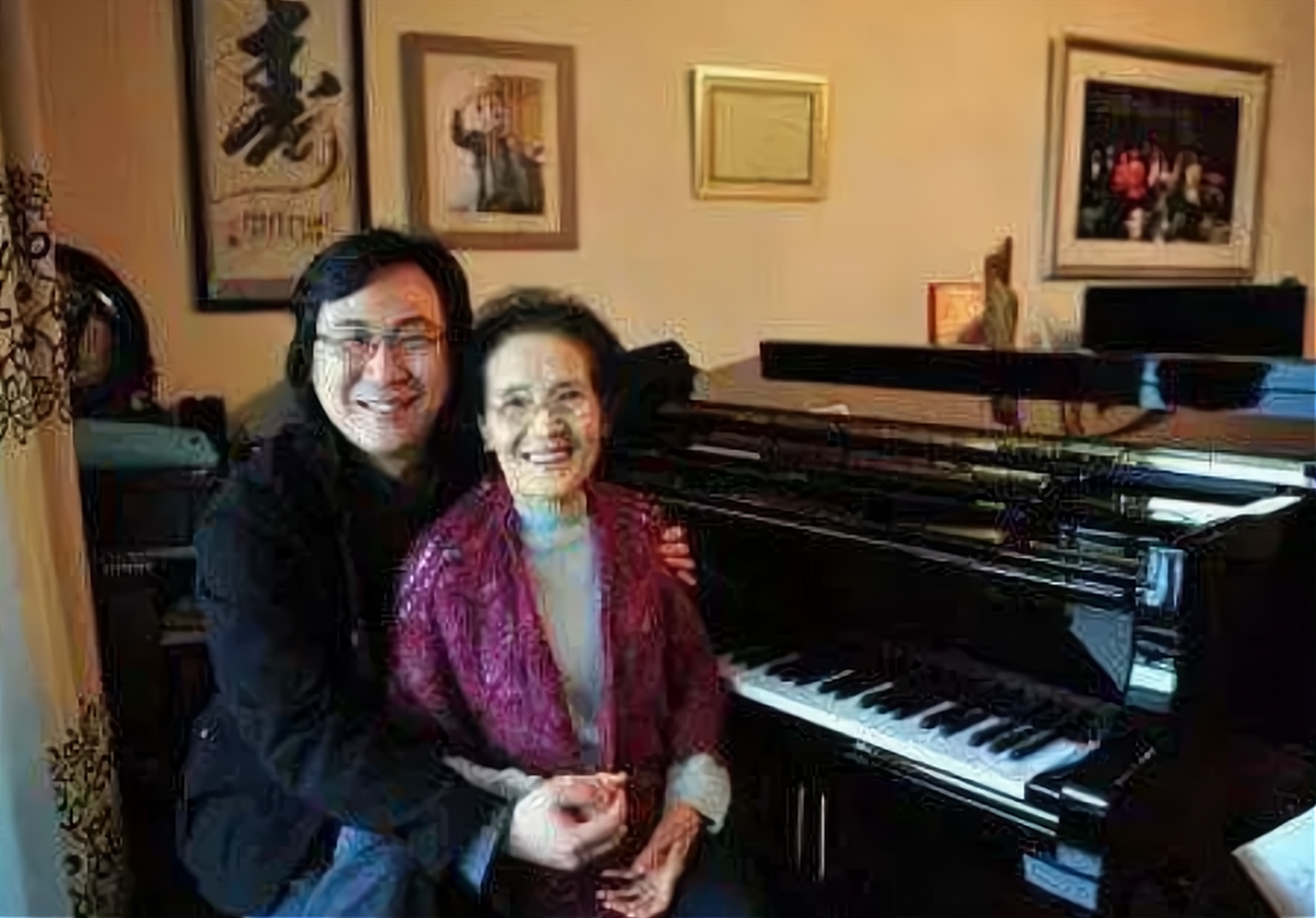 一天,廖昌永对妻子说:"我老娘70多了,还有糖尿病,我想把她接过来一起