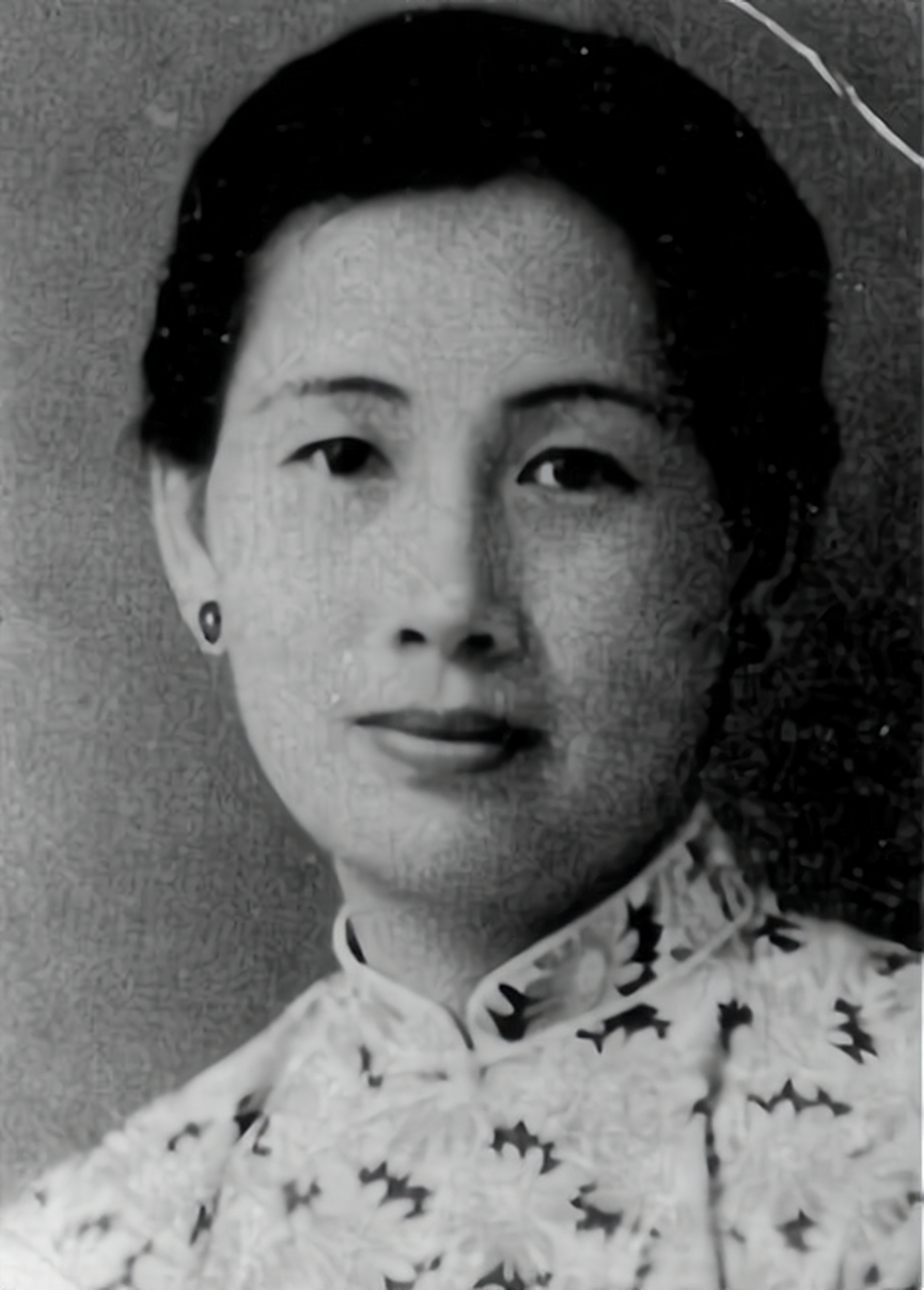 民国时期,军官顾祝同瞒着妻子许文蓉在外面养小妾并