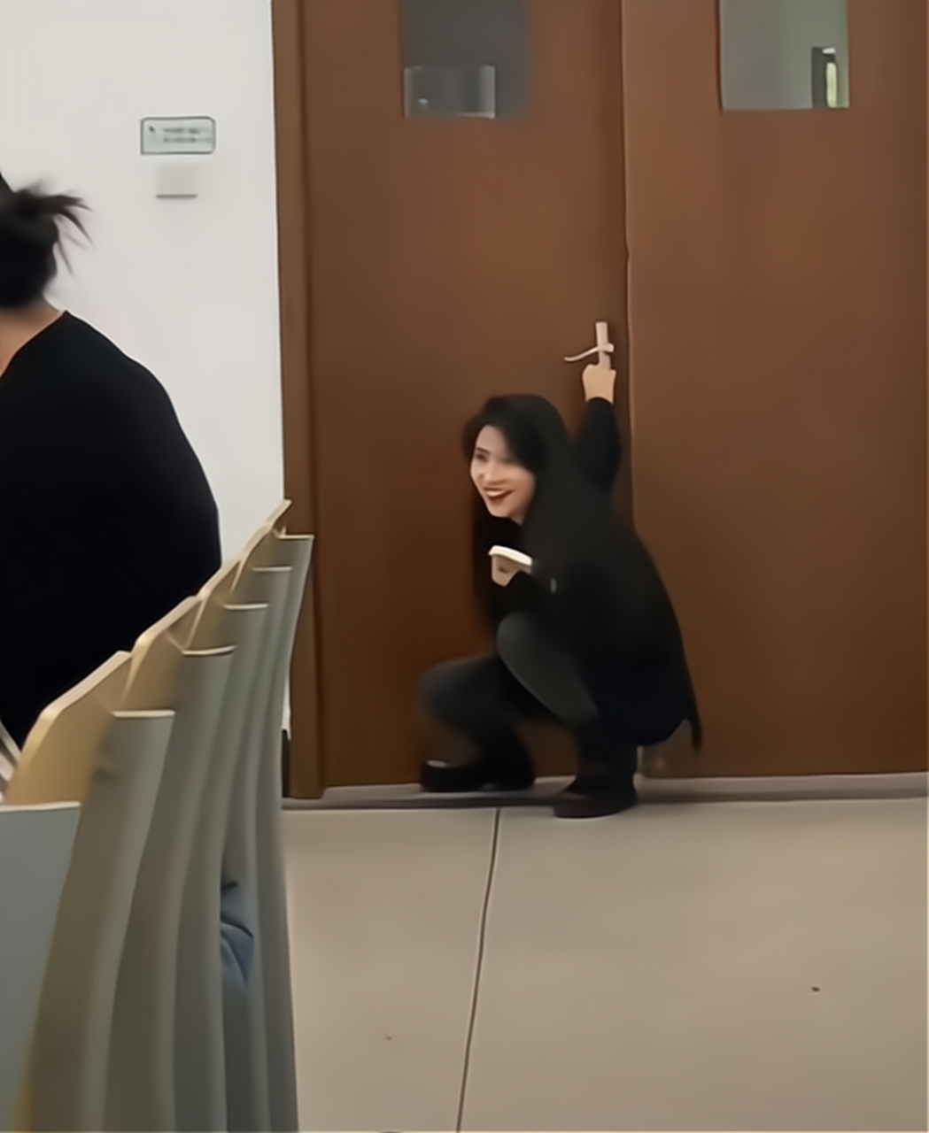 还好我的好姐妹给我抢座位了