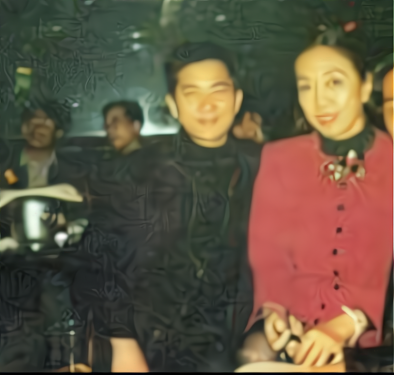 1992年2月25日,陈百强在中环club yy,与尊龙经纪人宋怀桂女士的合 !!