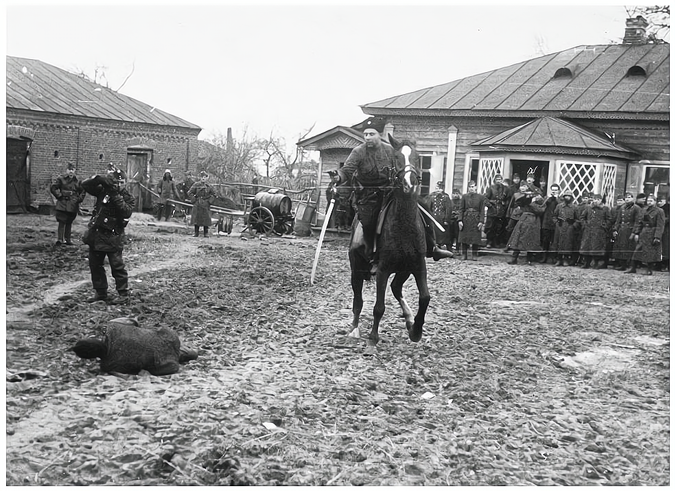 苏军哥萨克骑兵团1941年叛国投敌,战场骁勇善战,结局却让人唏嘘