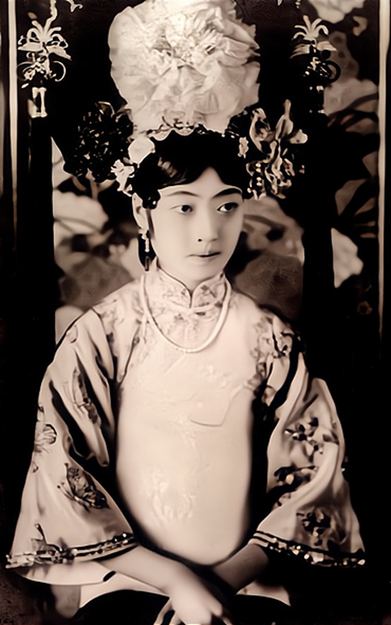 1946年,清朝的最后一位皇后郭布罗74婉容,在吉林的