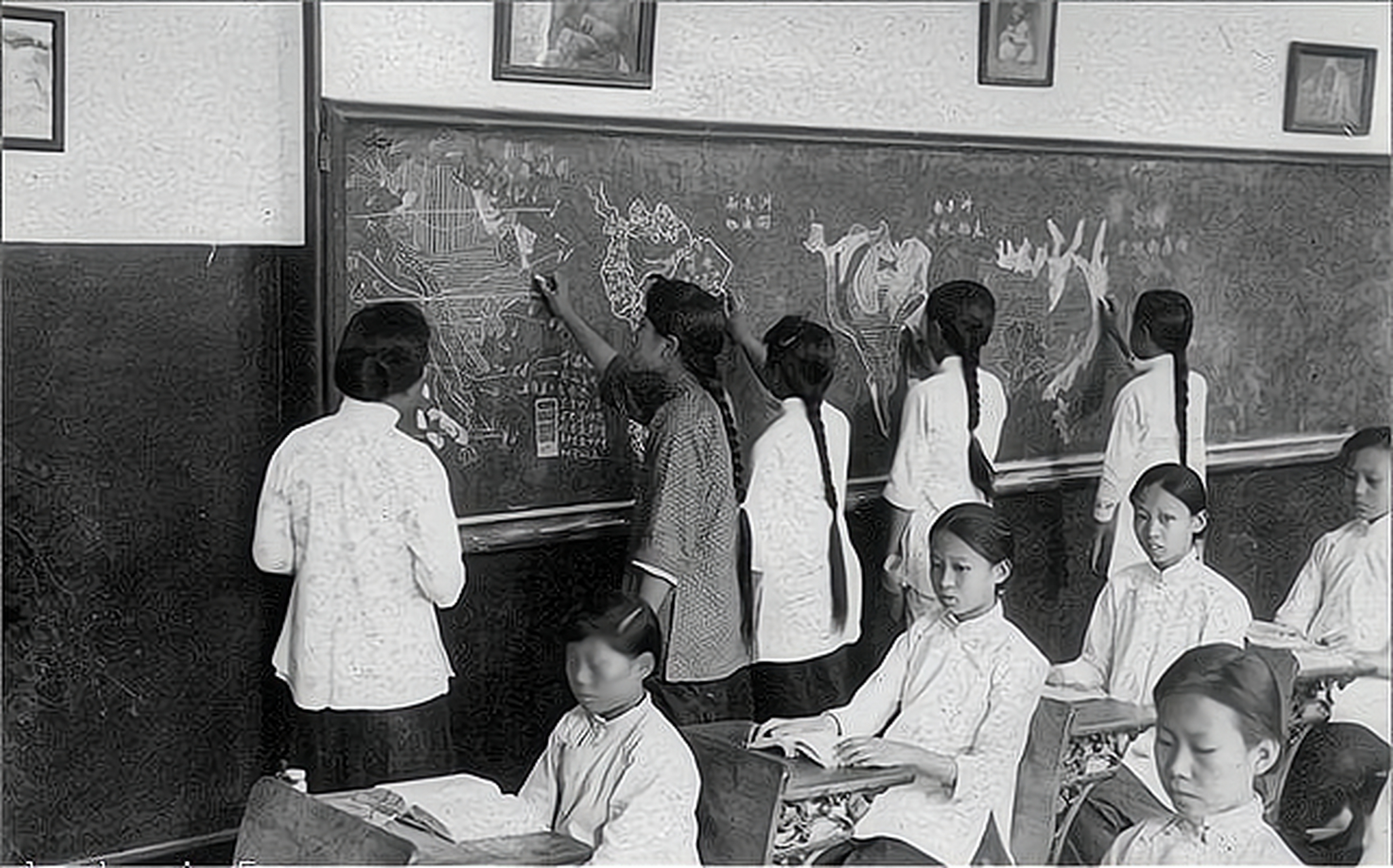 1920年北京汇文学校的女生学习生活老照片 你知道民国女生是什么样的