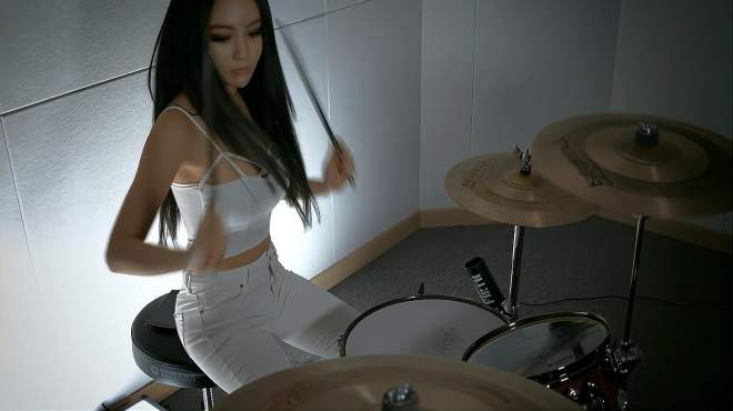 [图]Hysteria Drum Cover