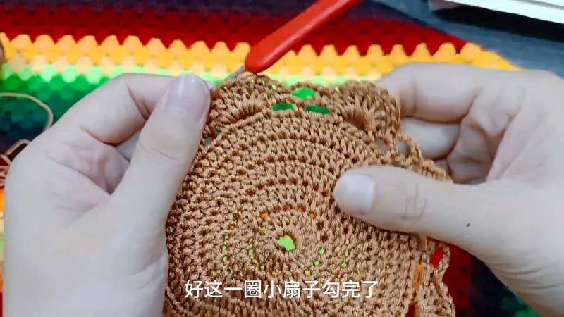 艳凤今天教朋友们钩遮白发帽子中集,手作,编织布艺,好看视频