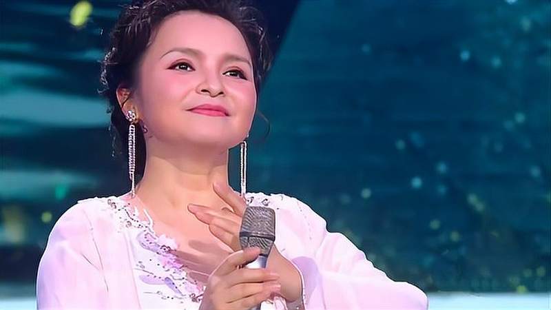 2021年吴碧霞演唱广寒宫现场版