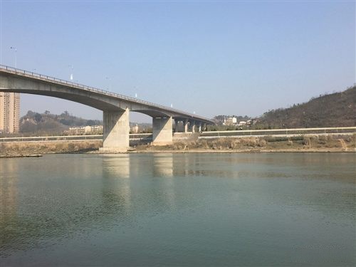 内江市三水共治保护沱江母亲河