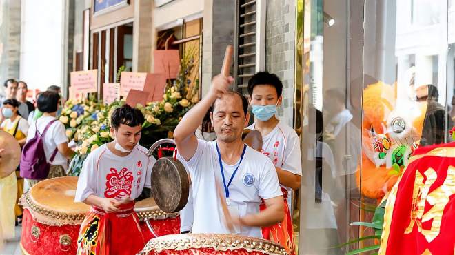 [图]随手拍：《金鼓齐鸣贺国庆》——威风鼓乐表演