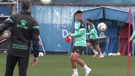 手臂粗壮怎么办 这几组动作改善粗手臂 每天甩一甩瘦了瘦了 体育 健美健身 好看视频 手臂粗壮怎么办 这几组动作改善粗手臂 每天甩一甩瘦了瘦了 体育 健美健身 好看视频