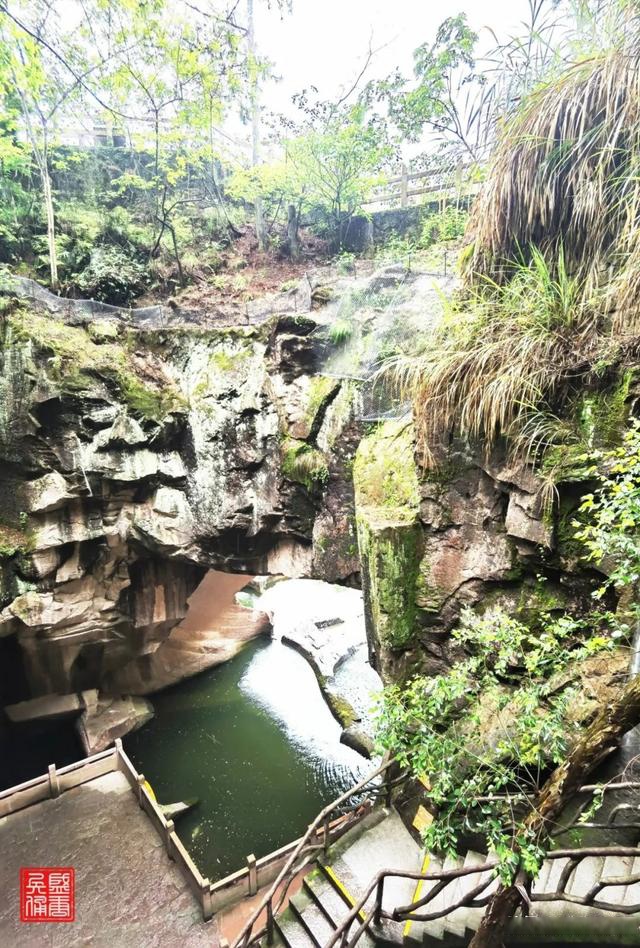 三門 ▏千年千洞蛇蟠島 百變爭奇古石窗