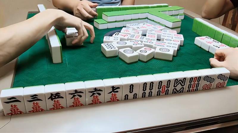 四川麻将血战到底实战技巧尾盘换叫的选择一招制敌反败为胜