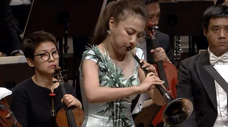 唢呐延安延安唢呐双金女神张倩渊和杜朋朋合作演绎