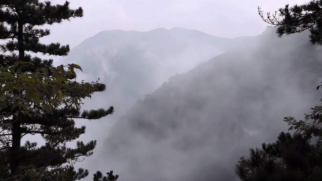 [图]庐山仙人洞，赏奇松览云飞，天然洞里拜神仙