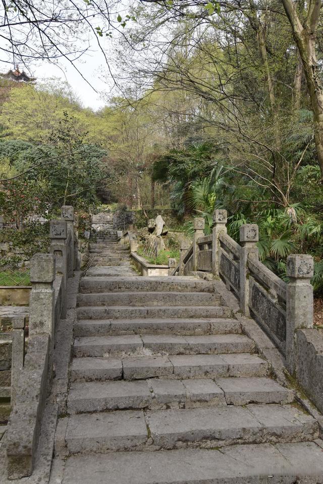 巢湖市散兵鎮銀屏山風景區