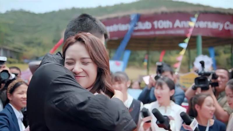 小洁癖记者以为李东贤是保镖汪倩倩当众官宣撒糖这我男朋友