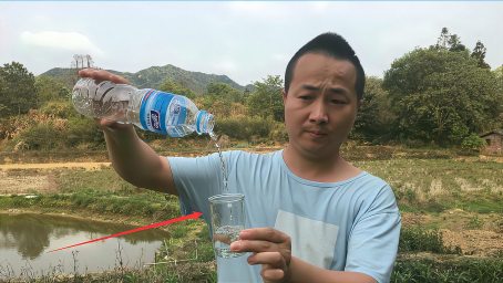 刘谦表演过的刀切手魔术 其实很简单 学会逗朋友玩 综艺 魔术 好看视频