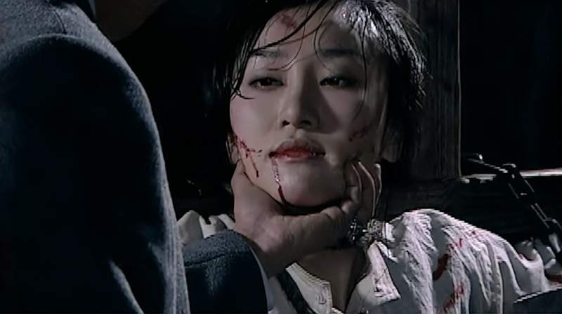 黑玫瑰：女特务被活捉，受尽酷刑不愿开口，不料汉奸手段太恶毒