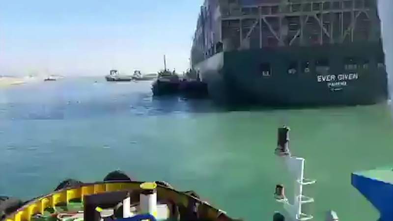 175小时！梳理苏伊士运河堵塞时间线：挖掘机走红 堵出天价损失 苏伊士运河通航,社会,奇闻轶事,好看视频