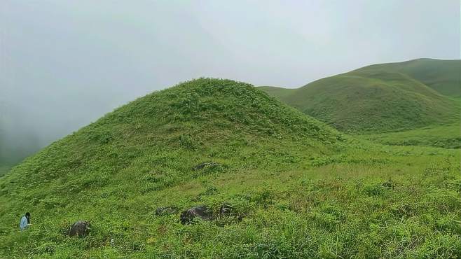 [图]仿佛在瑞士；打卡宁德柘荣鸳鸯草场，烟雨岚光润，云山花草鲜