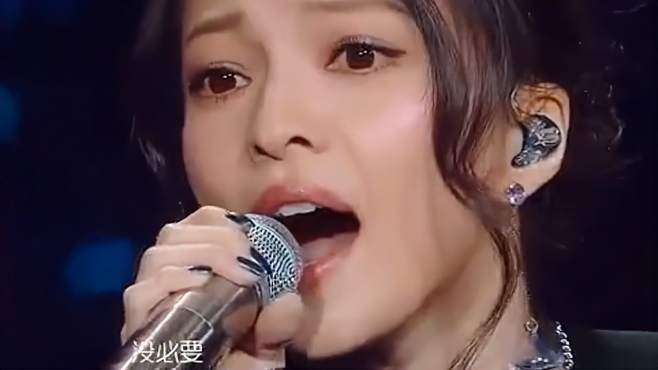 被震撼起鸡皮疙瘩(一受刺激就起鸡皮疙瘩) 被震撼起鸡皮疙瘩(一受刺激就起鸡皮疙瘩)