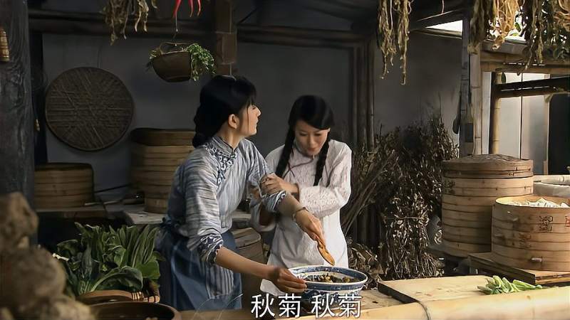 娘妻秋菊赚钱养家忙的没时间睡觉傻大姐帮忙叫卖