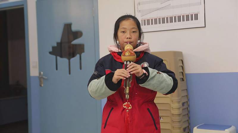 看学习半年的汪美希练葫芦丝月光下的凤尾竹如果百分可给几分