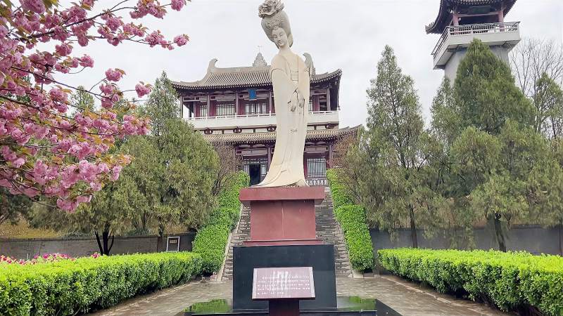 实拍咸阳兴平杨贵妃墓，为何是个衣冠冢，她是否真的葬在这里,历史,野史,好看视频