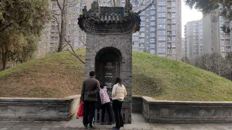 大秦赋里秦朝灭亡罪魁祸首,被赵高杀害,陵墓现为西安有名富人区