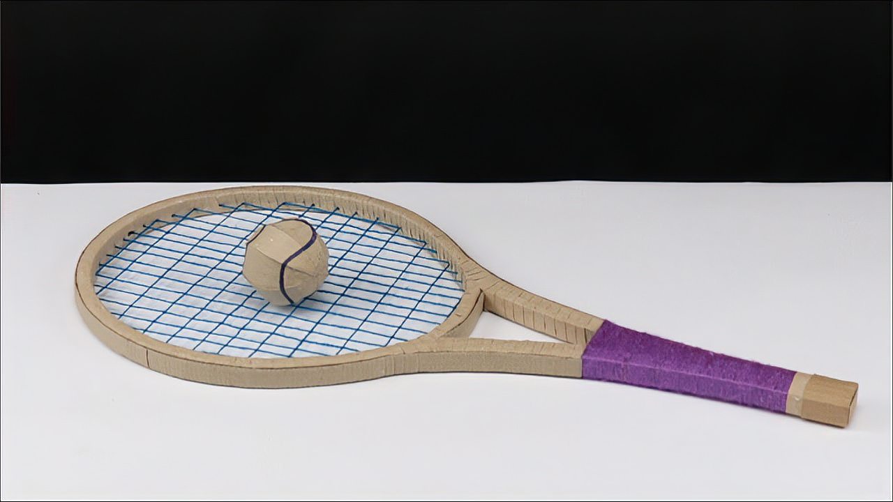 教你用硬纸板DIY网球拍，五一节出门打网球吧！