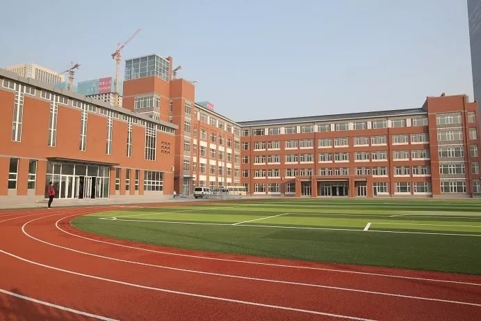 大连锦绣小学图片