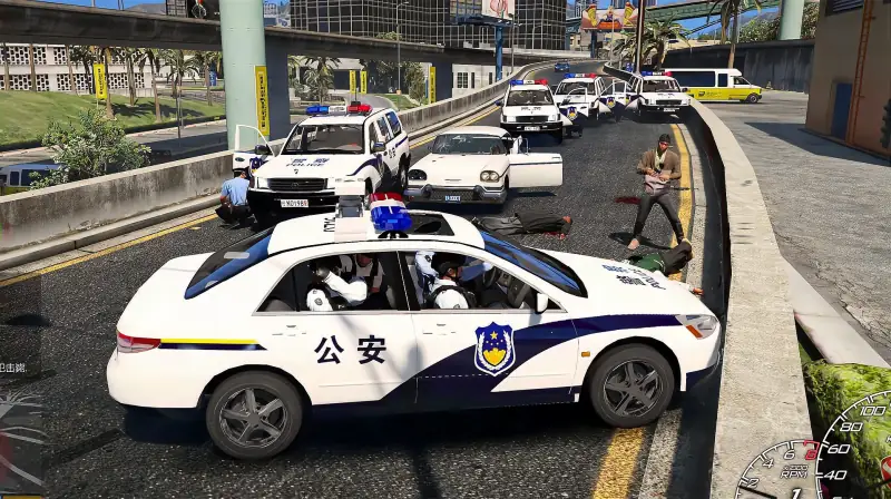 Gta5警察模拟 最惨嫌疑人一下车就被众多警车包围 游戏 动作游戏 好看视频