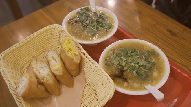 生在安阳火在郑州的早餐鸡蛋布袋,多数人没吃过,口感鲜嫩味道棒