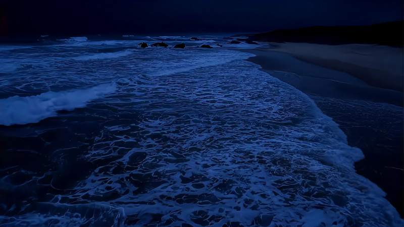 夜晚蓝色大海视频素材,旅游,地域奇趣,好看视频