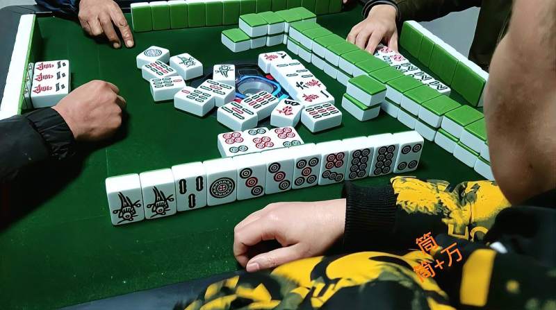 四川麻将换三张麻将技巧推算对手和牌墙剩余的牌大头麻经