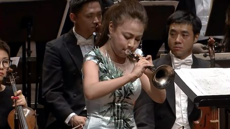 张维维唢呐演奏 塞上风情 好听 音乐 器乐 好看视频 张维维唢呐演奏 塞上风情 好听 音乐 器乐 好看视频