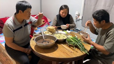 婆婆:真能造 3次播放 5天前 03:33 公公嫌弃山东儿媳妇太胖,婆婆:没