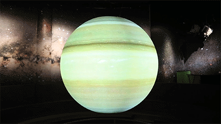古代的中国人根据五行学说,把这颗看上去呈现黄色的行星命名为土星