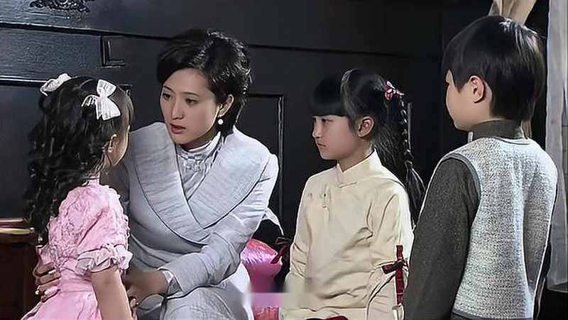 天涯赤子心如萍得知佣人竟是自己的亲哥亲姐一时不能接受