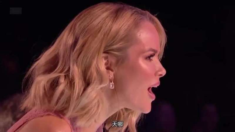 英国达人秀史上最年轻的魔术师这么小的小女孩简直不可思议